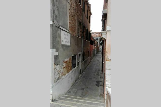Calle Dei Ormesini Venise Extérieur photo